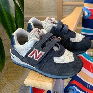 🧸Toddler Sneakers!